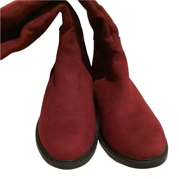 Knee High Fashion Boots by Cloud Walkers - Picture 2 of 10